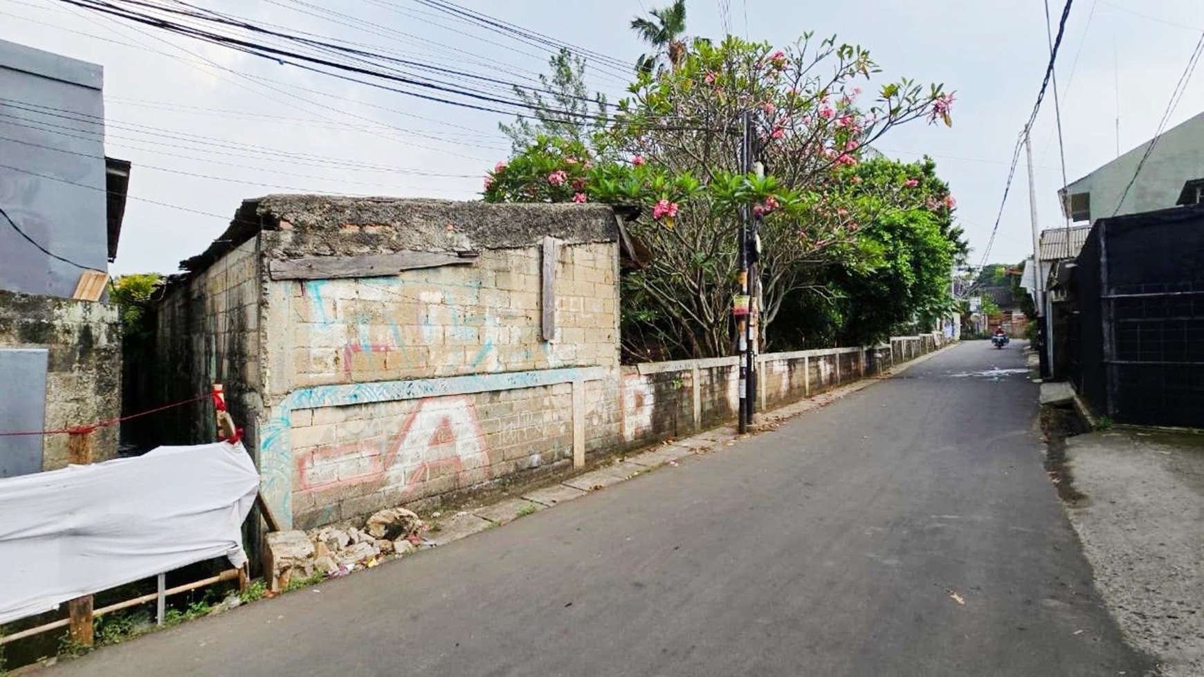 Rumah Hitung Tanah Area Cipete