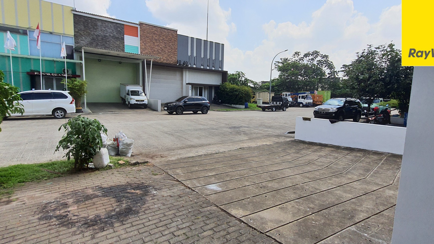 Rumah Hitung Tanah Area Cipete