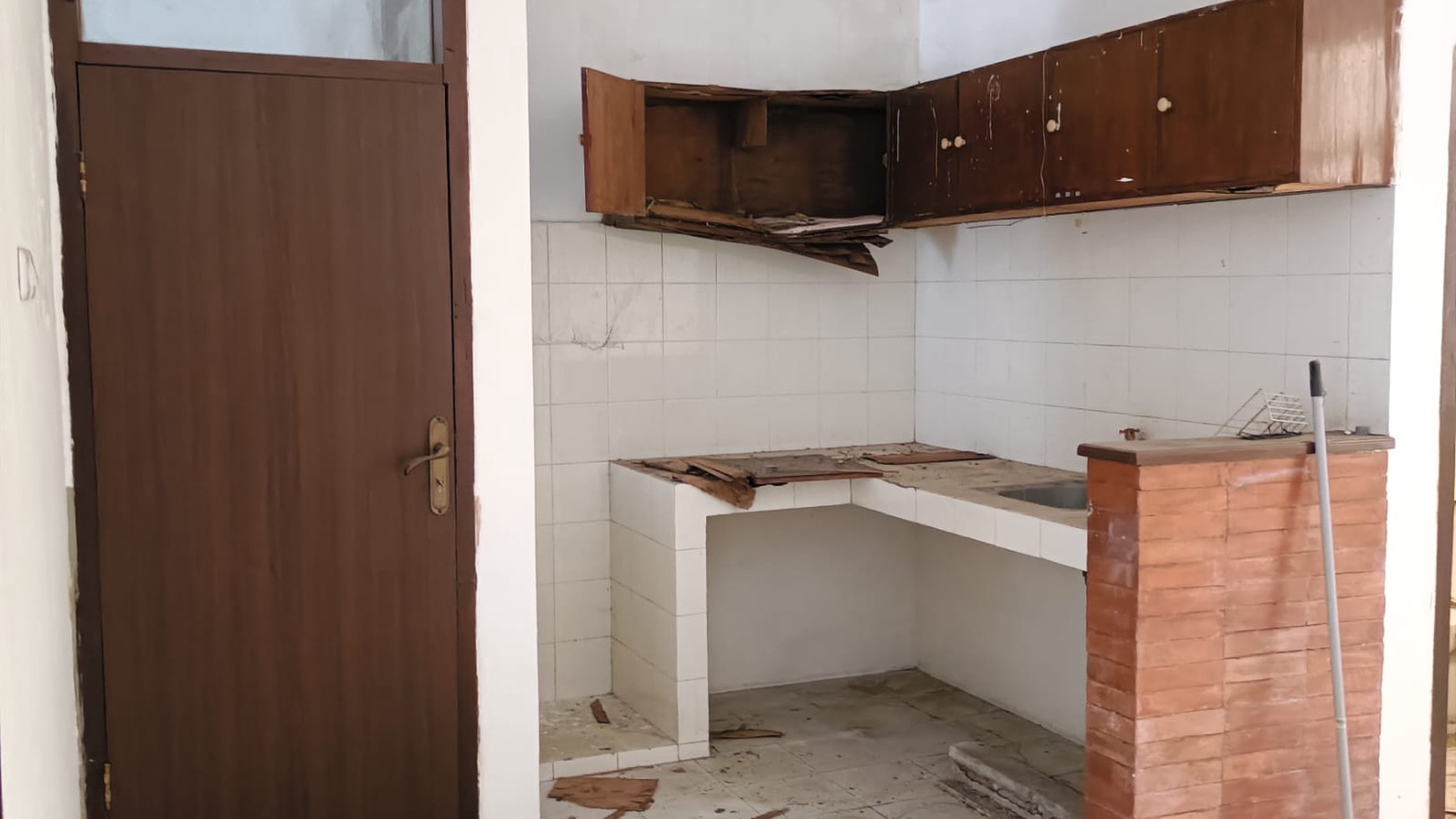 Rumah Hitung Tanah Area Cipete