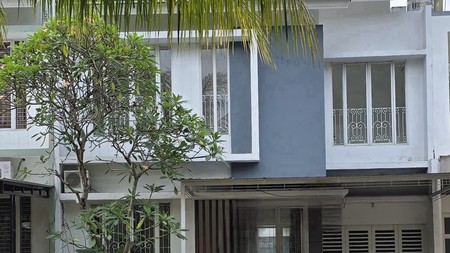 Rumah Bagus Di Emerald View Bintaro Jaya Sektor 9