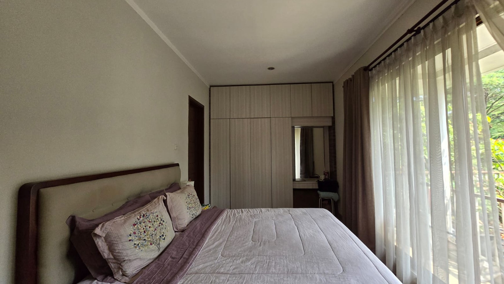 Rumah Bagus Di Discovery Fiore Bintaro Jaya Sektor 9