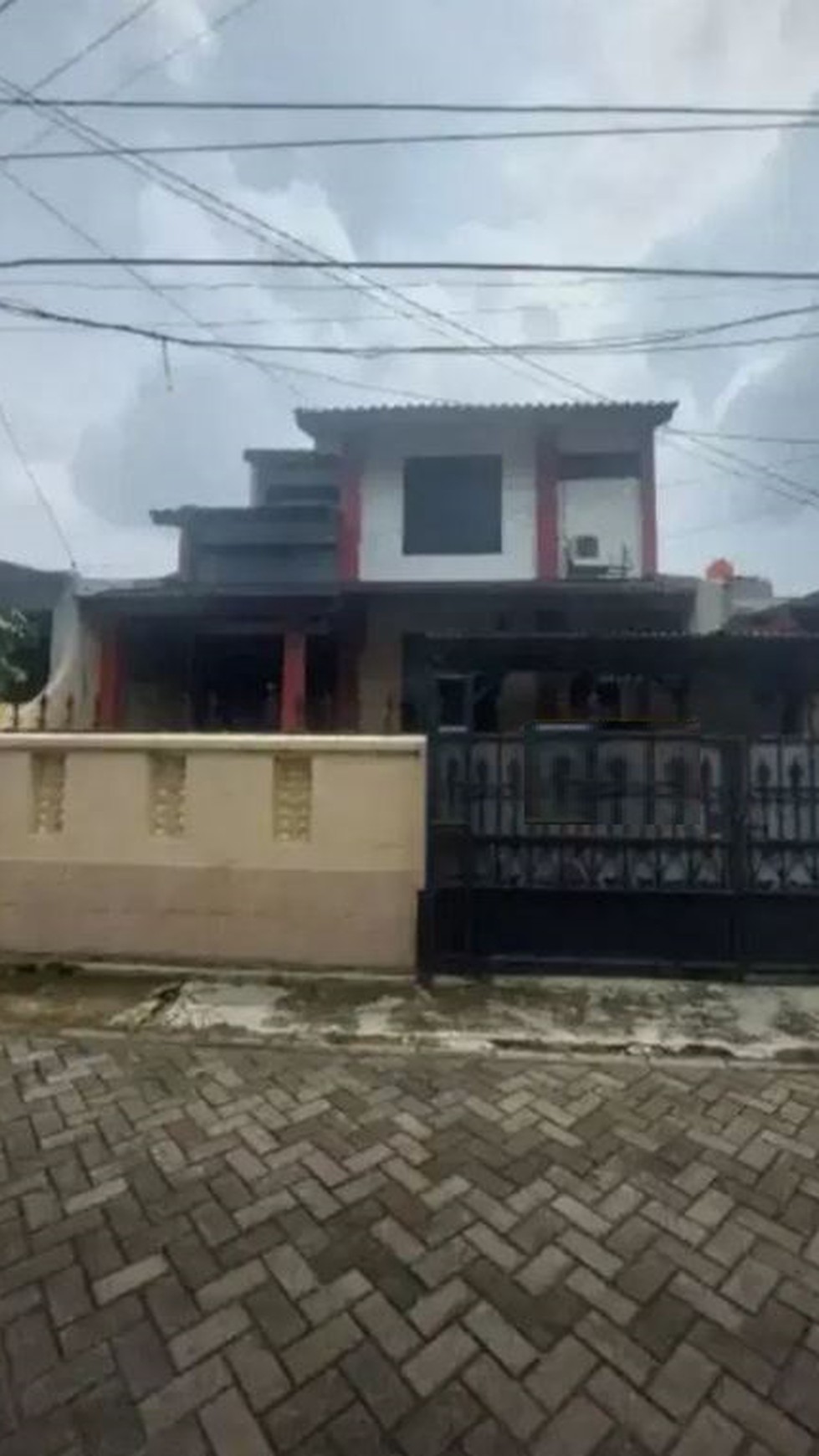 Rumah 2 Lantai, bagus siap huni di Cipadu