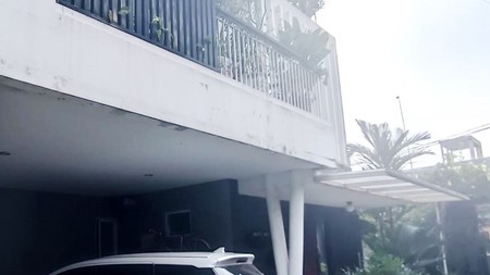 Rumah Bagus Di Jl H Riin Lebak Bulus Jakarta Selatan