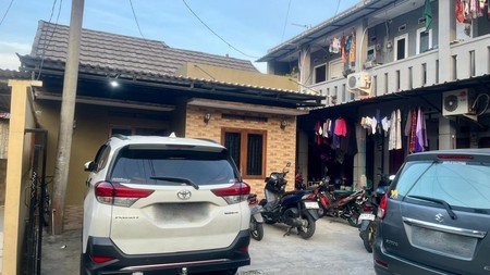 Rumah Kontrakan Di Lokasi Strategis Di Jl H Khacit Bintaro