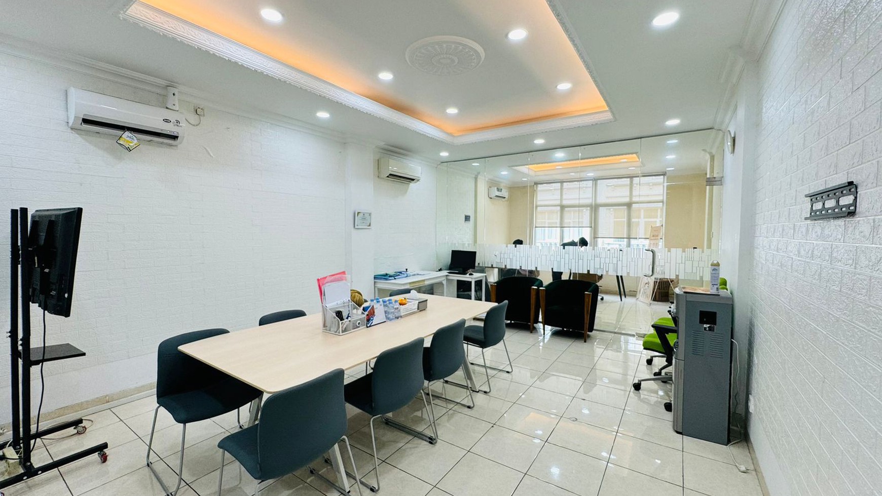 Ruko Siap Pakai Semi Furnished dan Kawasan Strategis @Tebet