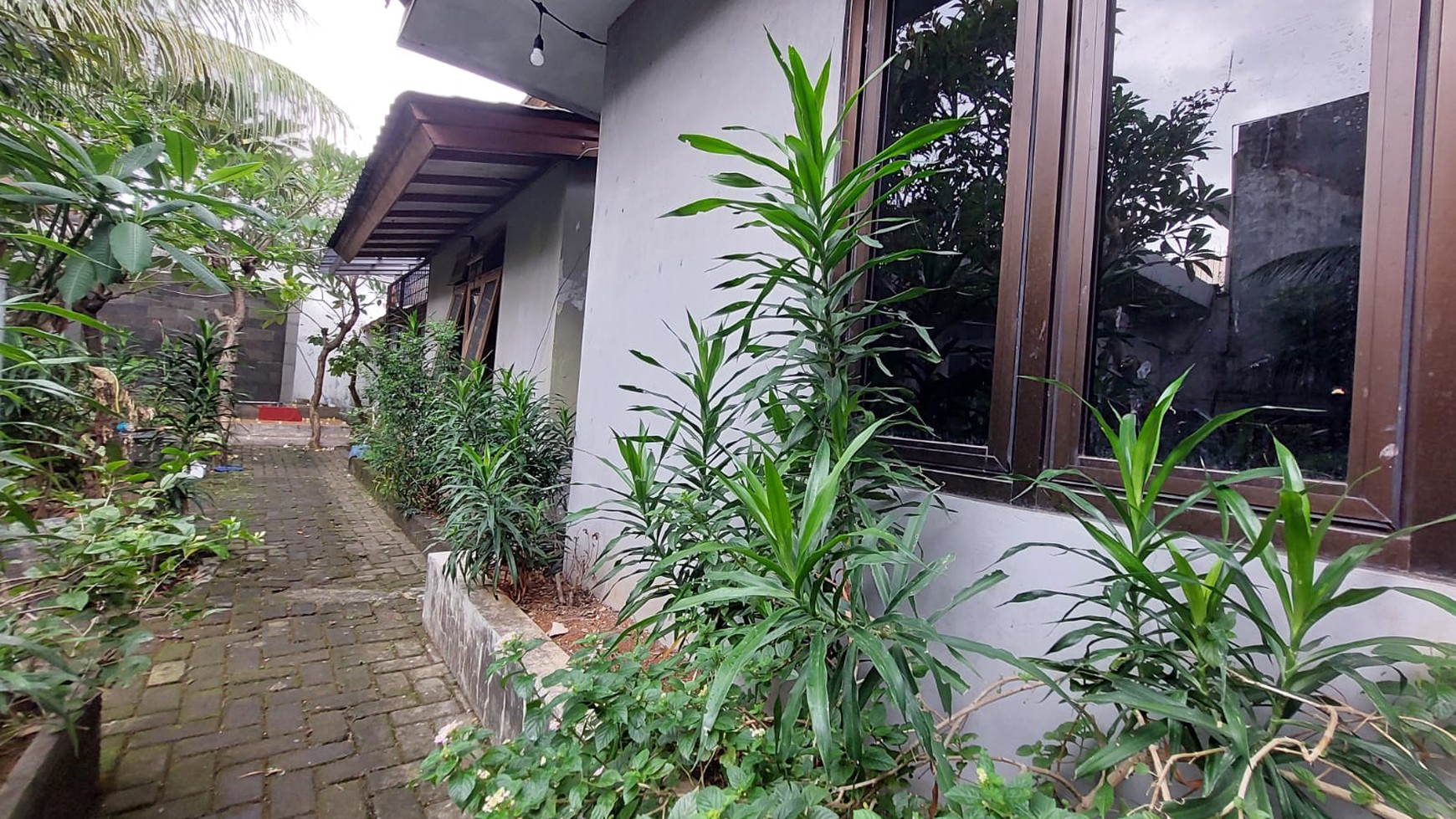 Hunian Nyaman dengan Kolam Renang di Pancoran Timur Jakarta Selatan