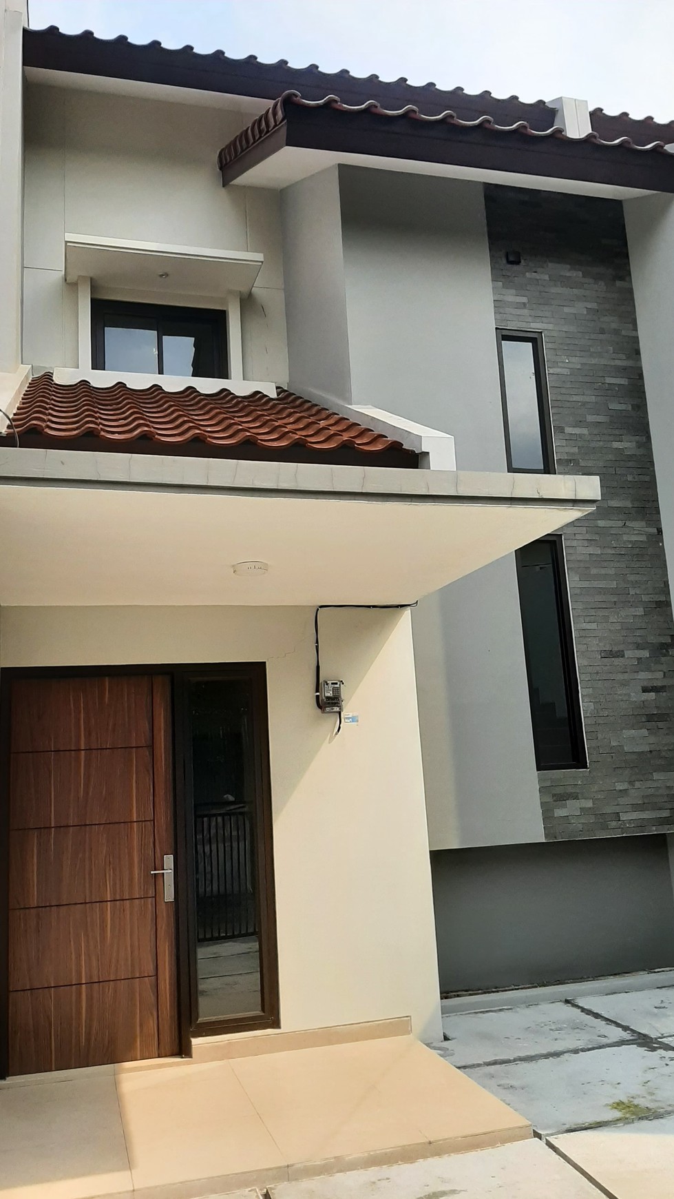 Rumah Baru 2 Lantai Siap Huni dan Strategis @Meruya Utara