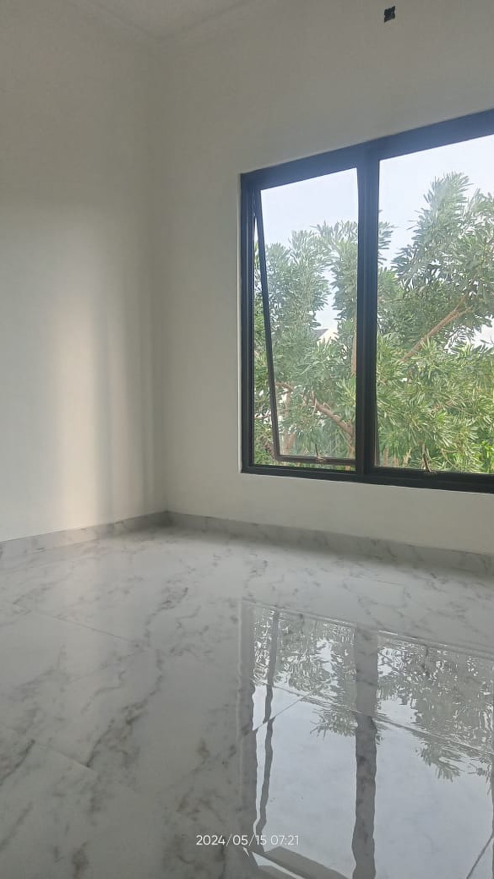 Dijual rumah di area cluster Alden Banjar wijaya Kota Tangerang