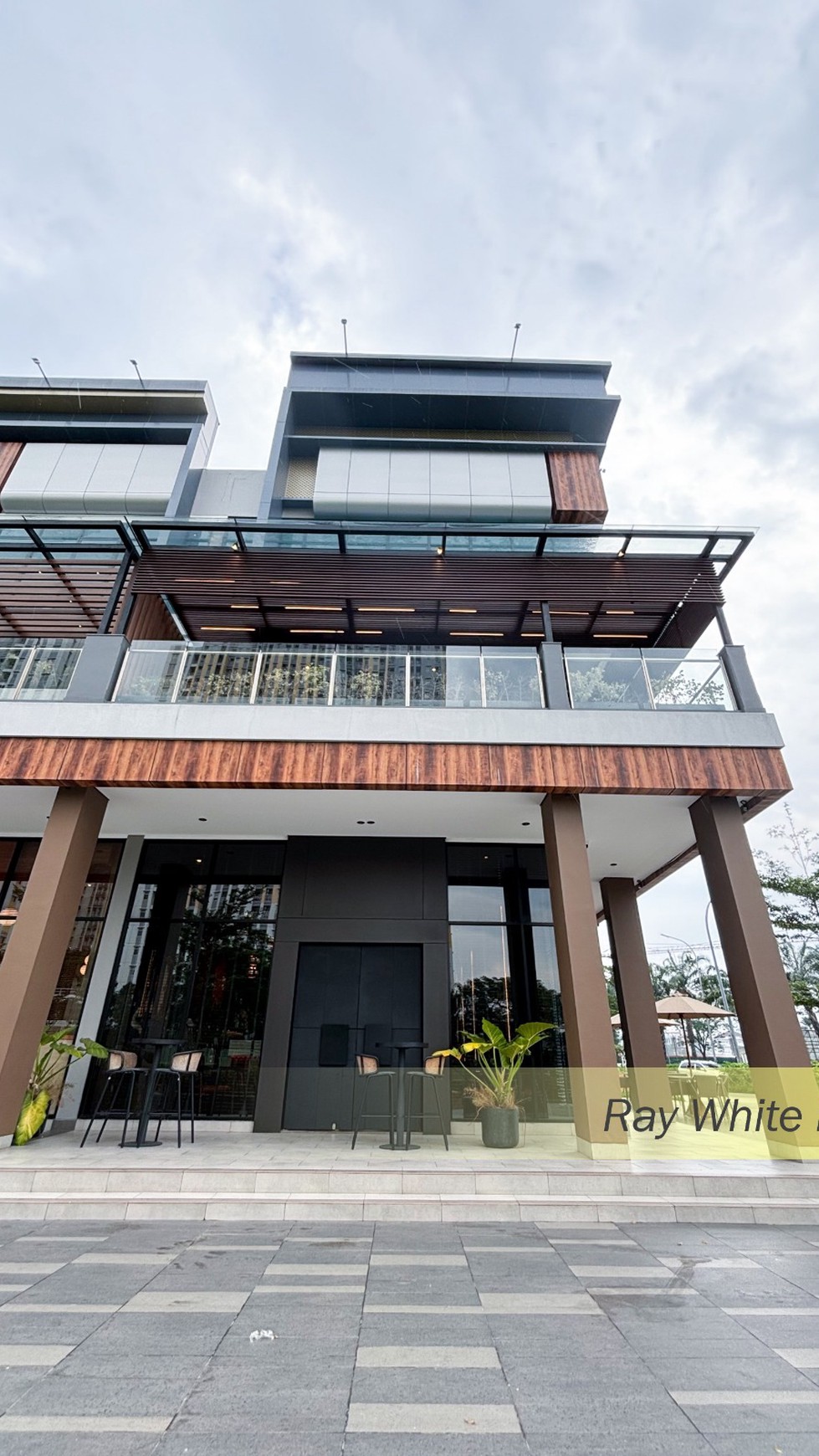 Rumah Hitung Tanah Area Cipete