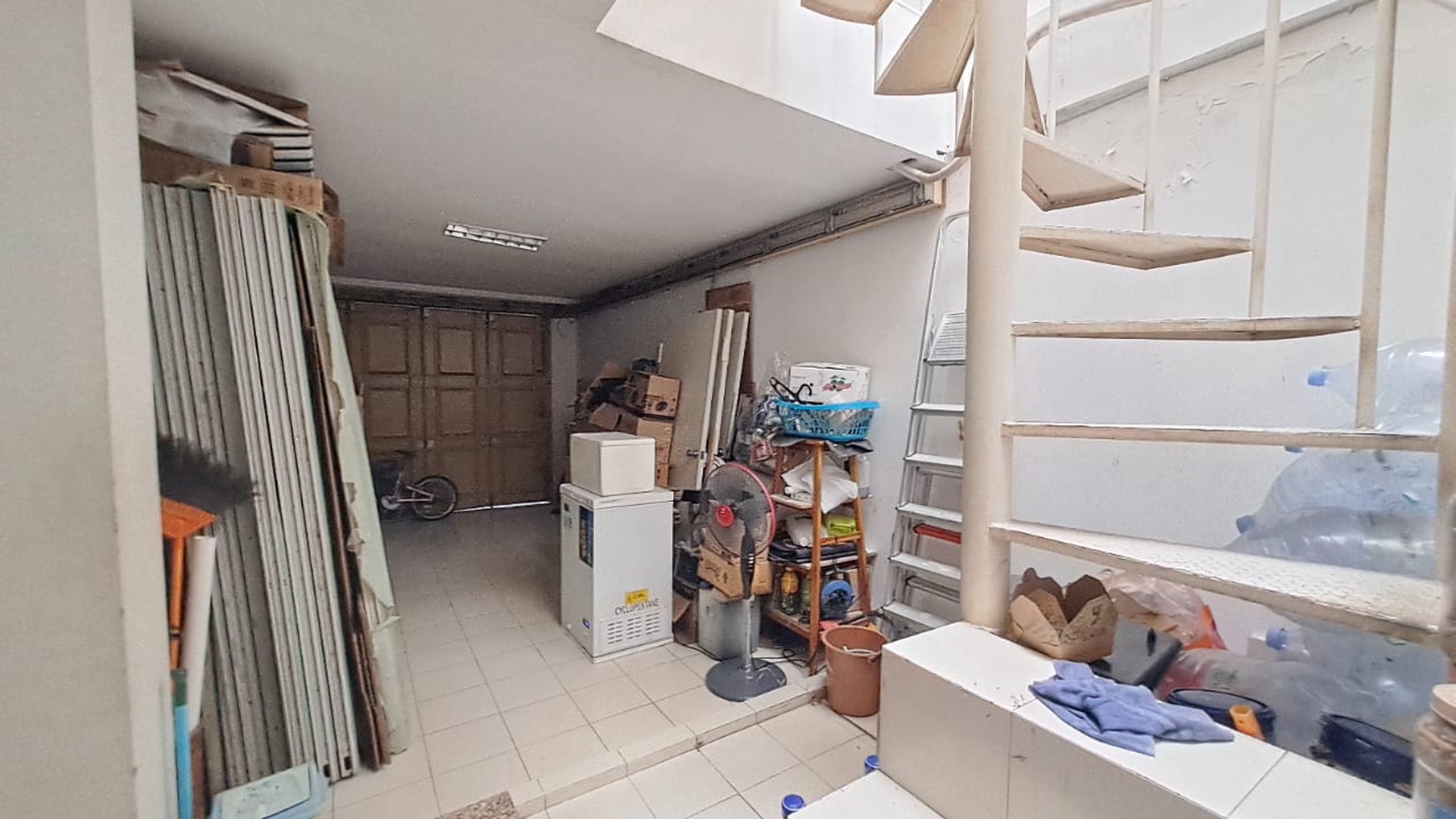 Rumah Hitung Tanah Area Cipete