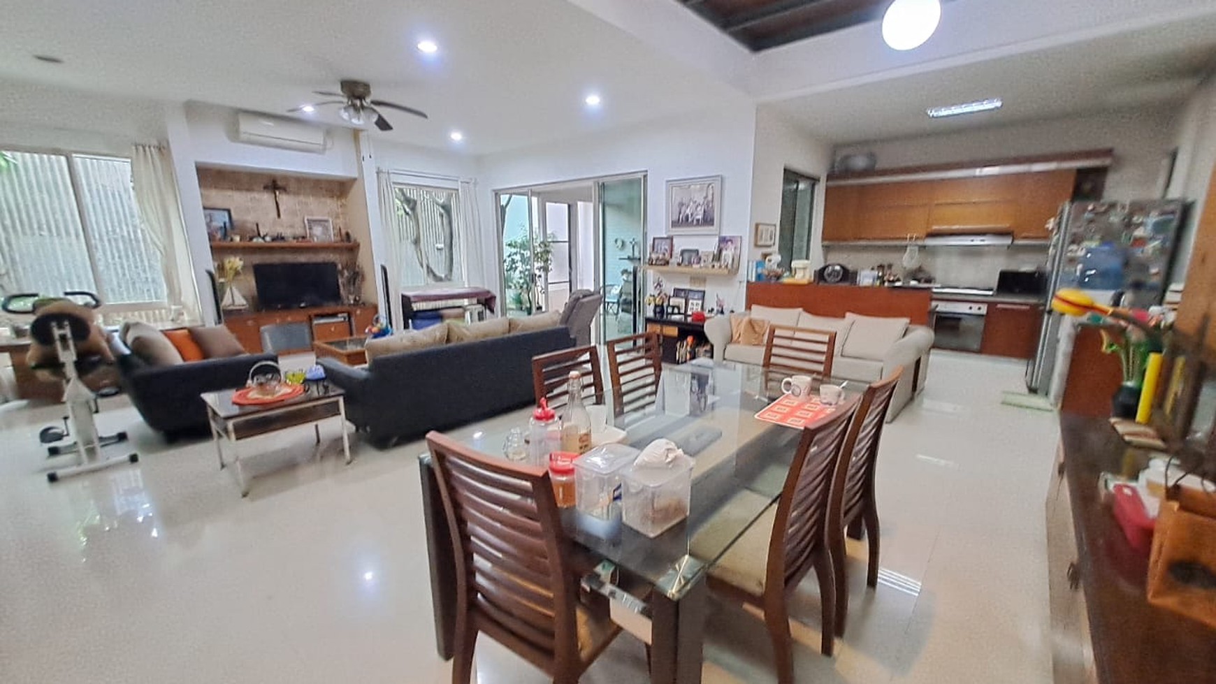 Rumah Hitung Tanah Area Cipete