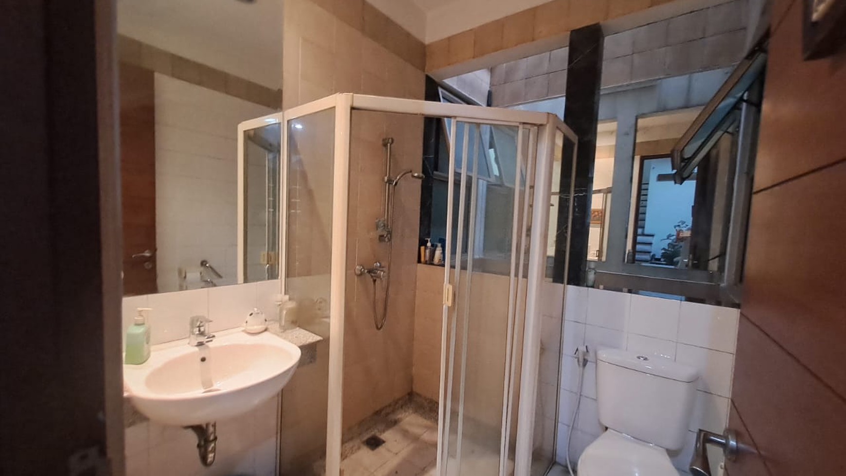 Rumah Hitung Tanah Area Cipete