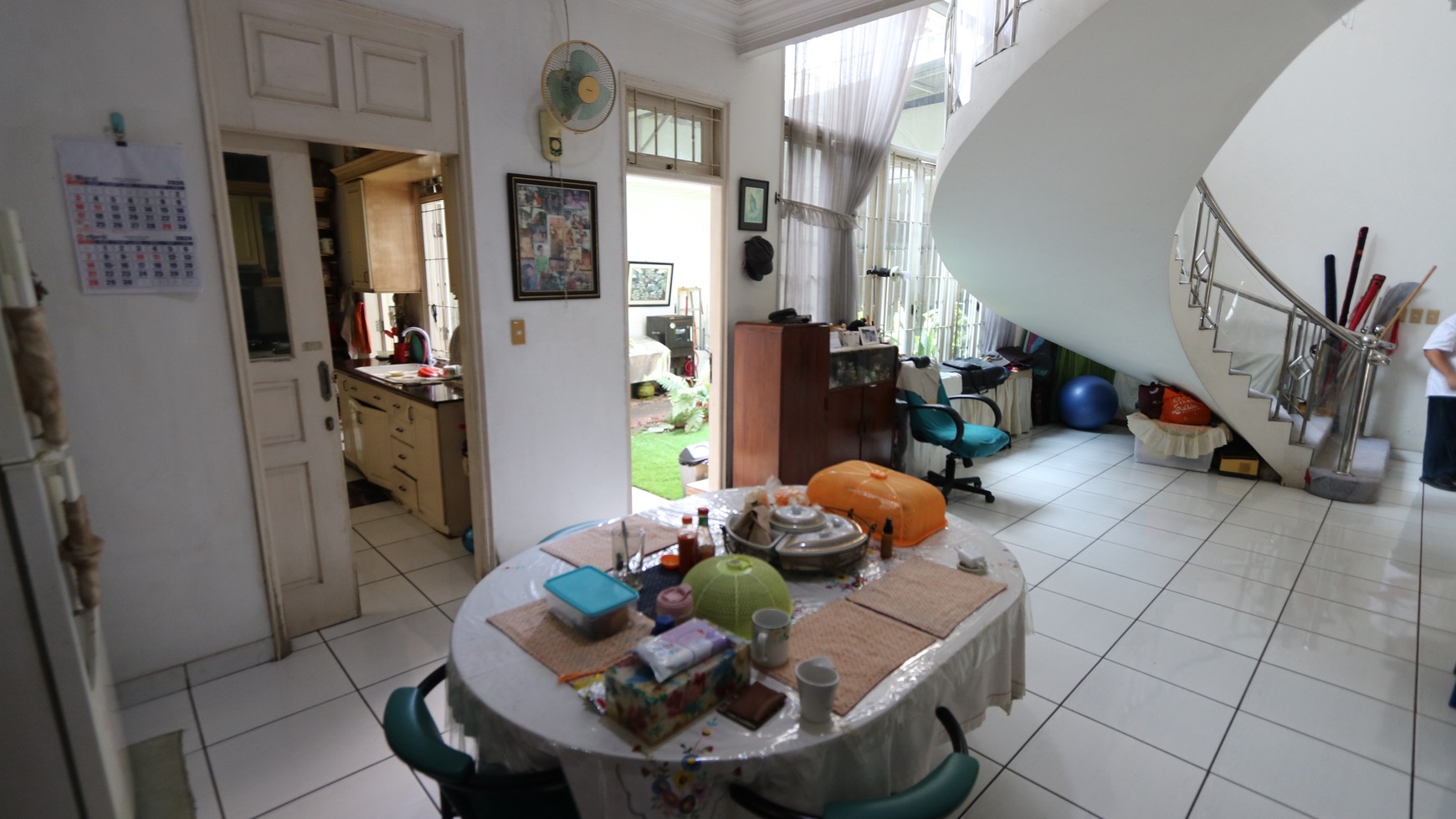 Rumah Hitung Tanah Area Cipete