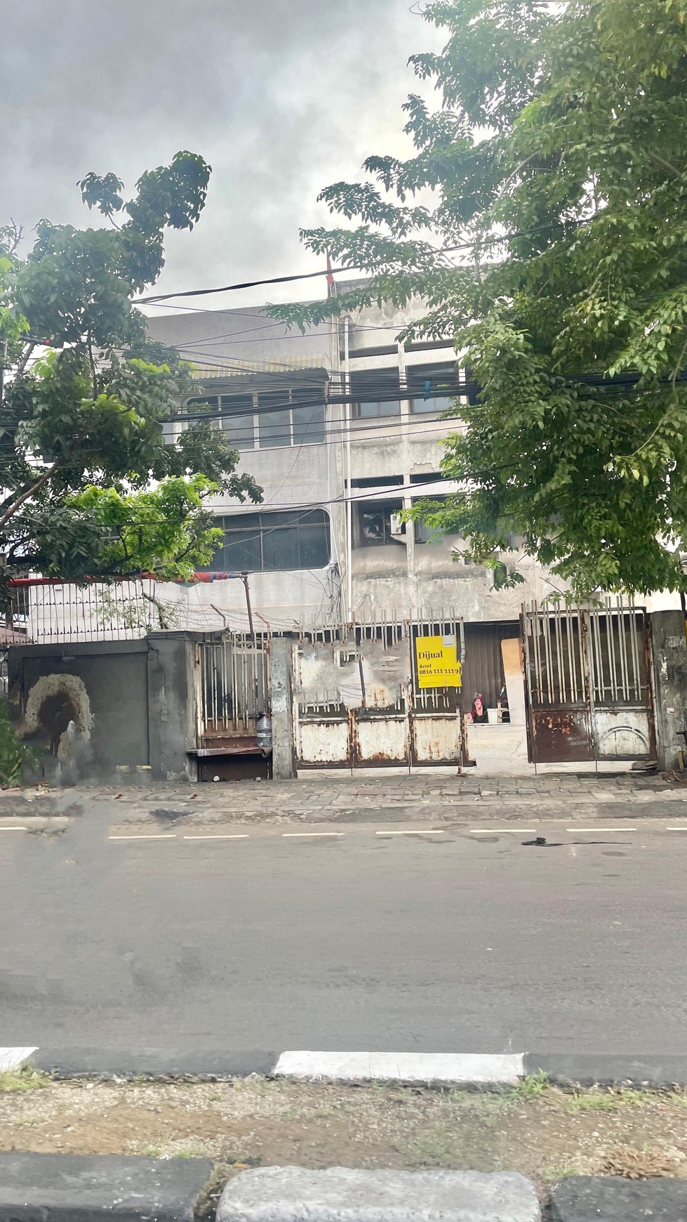 Rumah Hitung Tanah Area Cipete