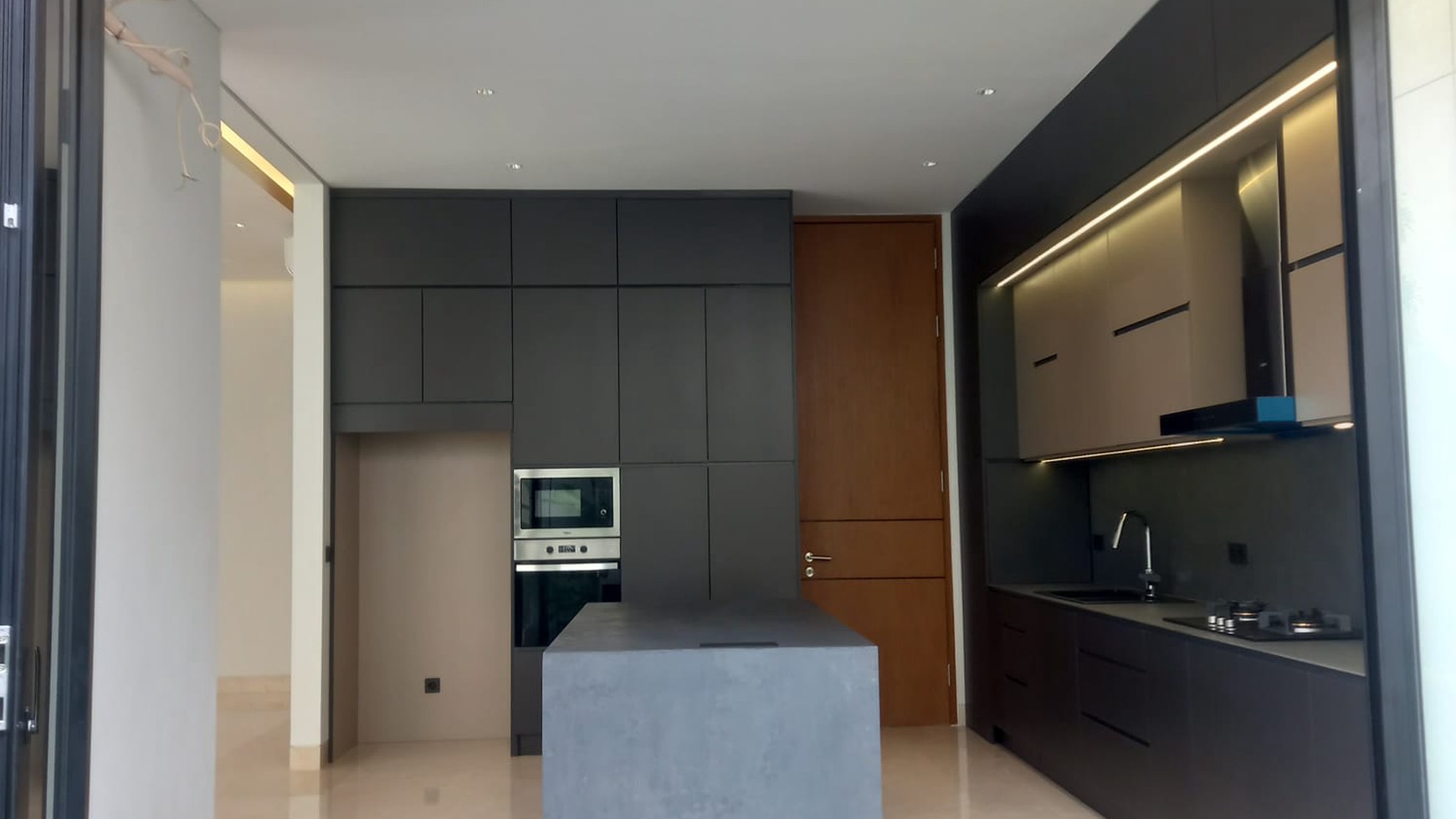 Rumah Hitung Tanah Area Cipete