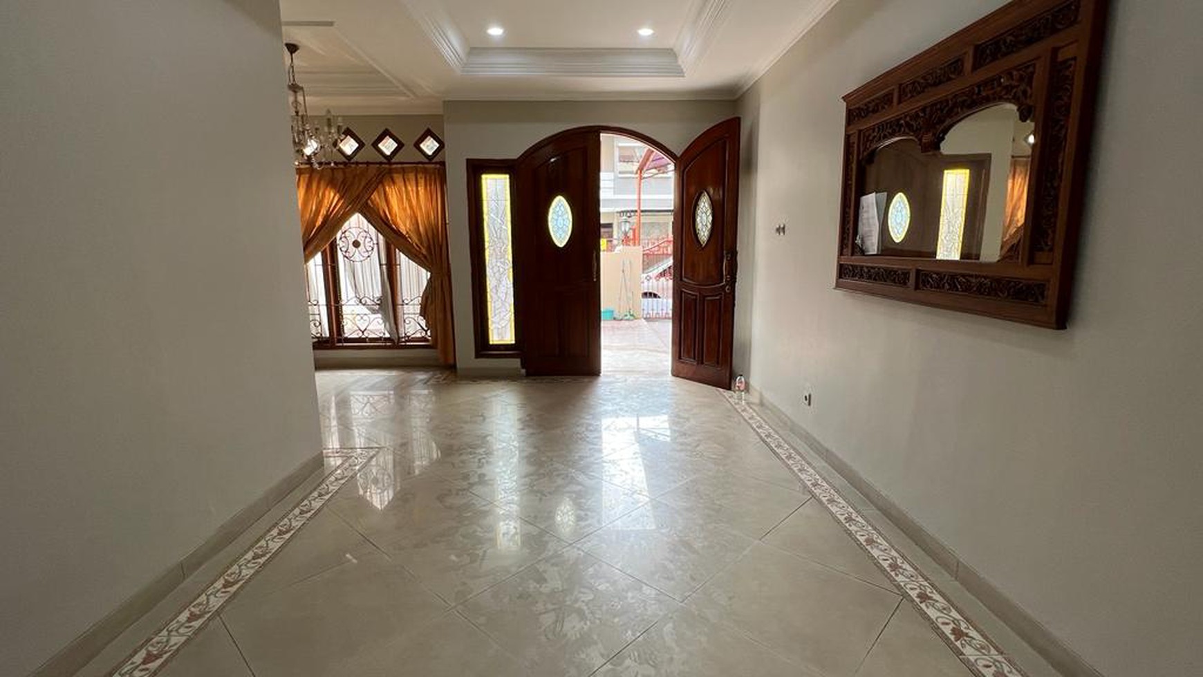 Rumah Hitung Tanah Area Cipete