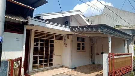 Rumah Lokasi Strategis dan Bisa Difungsikan Kos-kosan @Tebet Utara