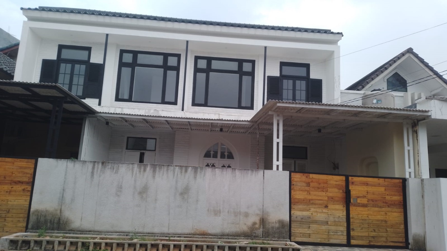 Rumah bagus, brand new, lokasi strategis di Bintaro