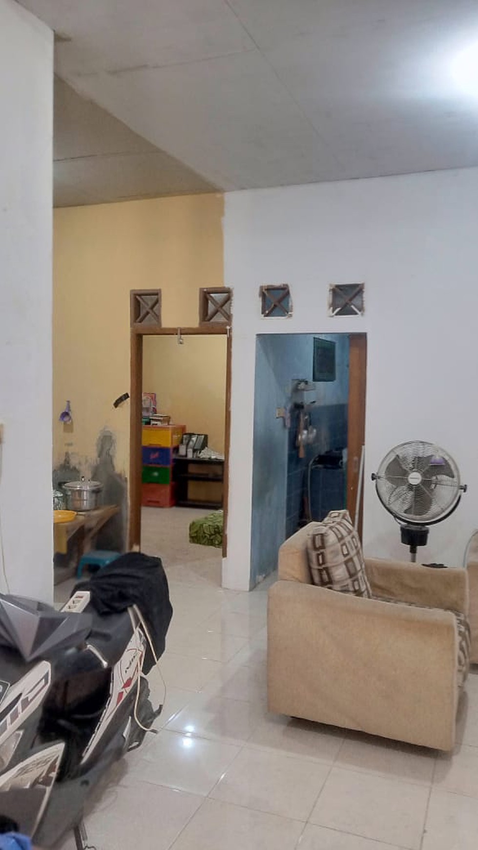 Rumah Klasik Semi Furnish Dijual Sangat Murah Dan Sudah Shm 