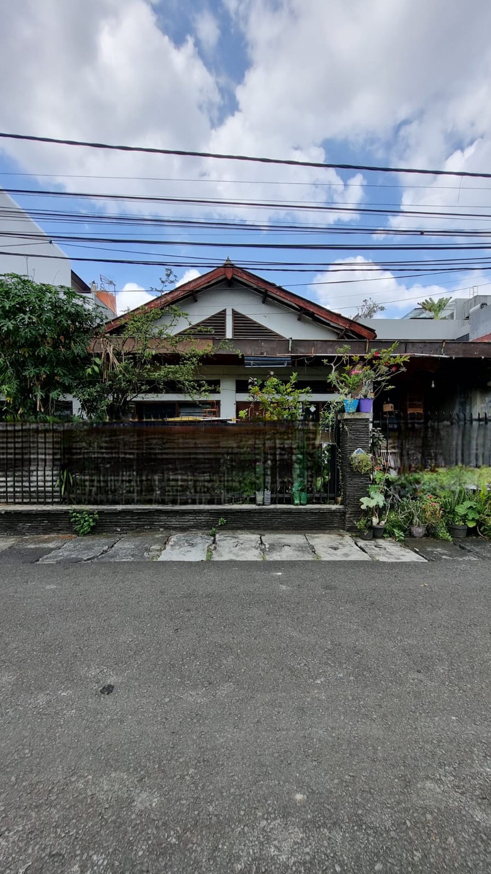 Rumah Tua Hitung Tanah Area Kebayoran Baru