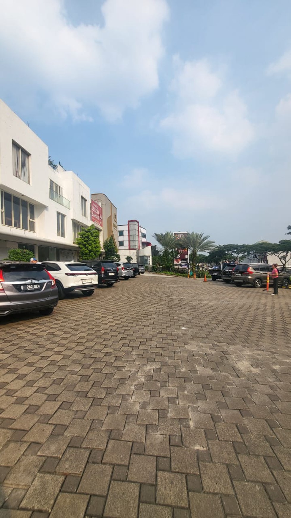 Ruko 4 lantai  Intermark BSD city Hadap jalan Raya Utama