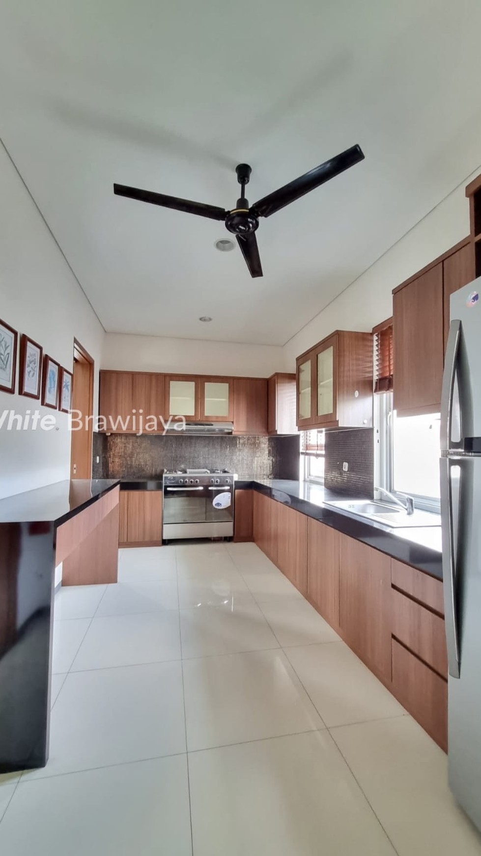 Disewakan Rumah Siap Huni Modern Minimalis Area Kebayoran Baru