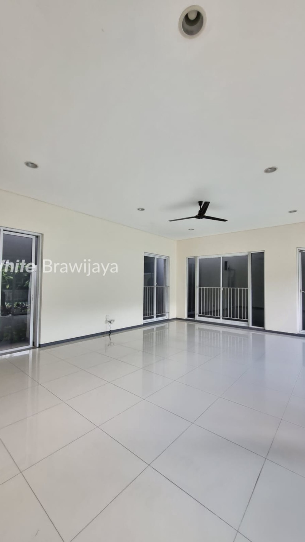 Disewakan Rumah Siap Huni Modern Minimalis Area Kebayoran Baru