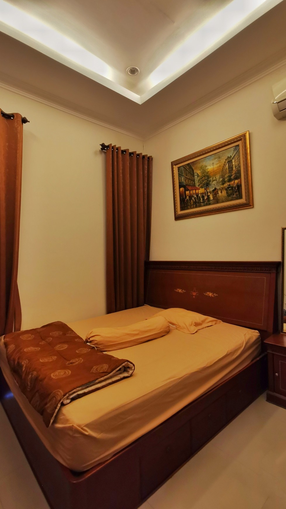 Rumah Spesial Posisi Hook SHM Baruk Timur Dekat Raya MERR Surabaya