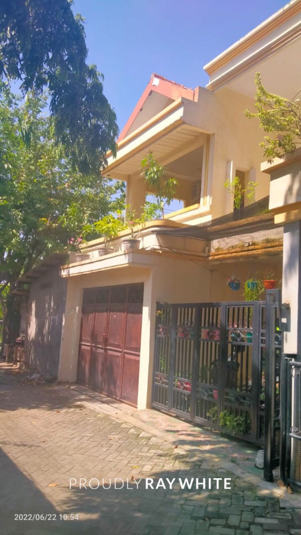 FOR SALE Rumah Lebar Murah Wisma Tropodo