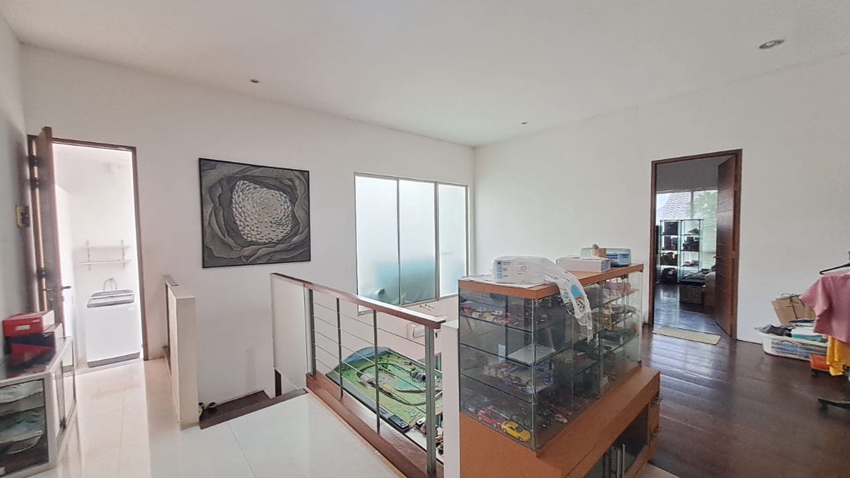 DIJUAL RUMAH NYAMAN DESAIN MODERN MINIMALIS DI RAFFLES HILLS CIBUBUR / A Cozy & Minimalist Home Raffles Hills FOR SALE #DDLL