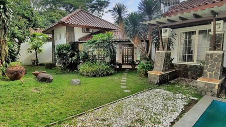 Dijual Rumah Mewah 2 Lantai di Taman Tirta Golf, BSD 