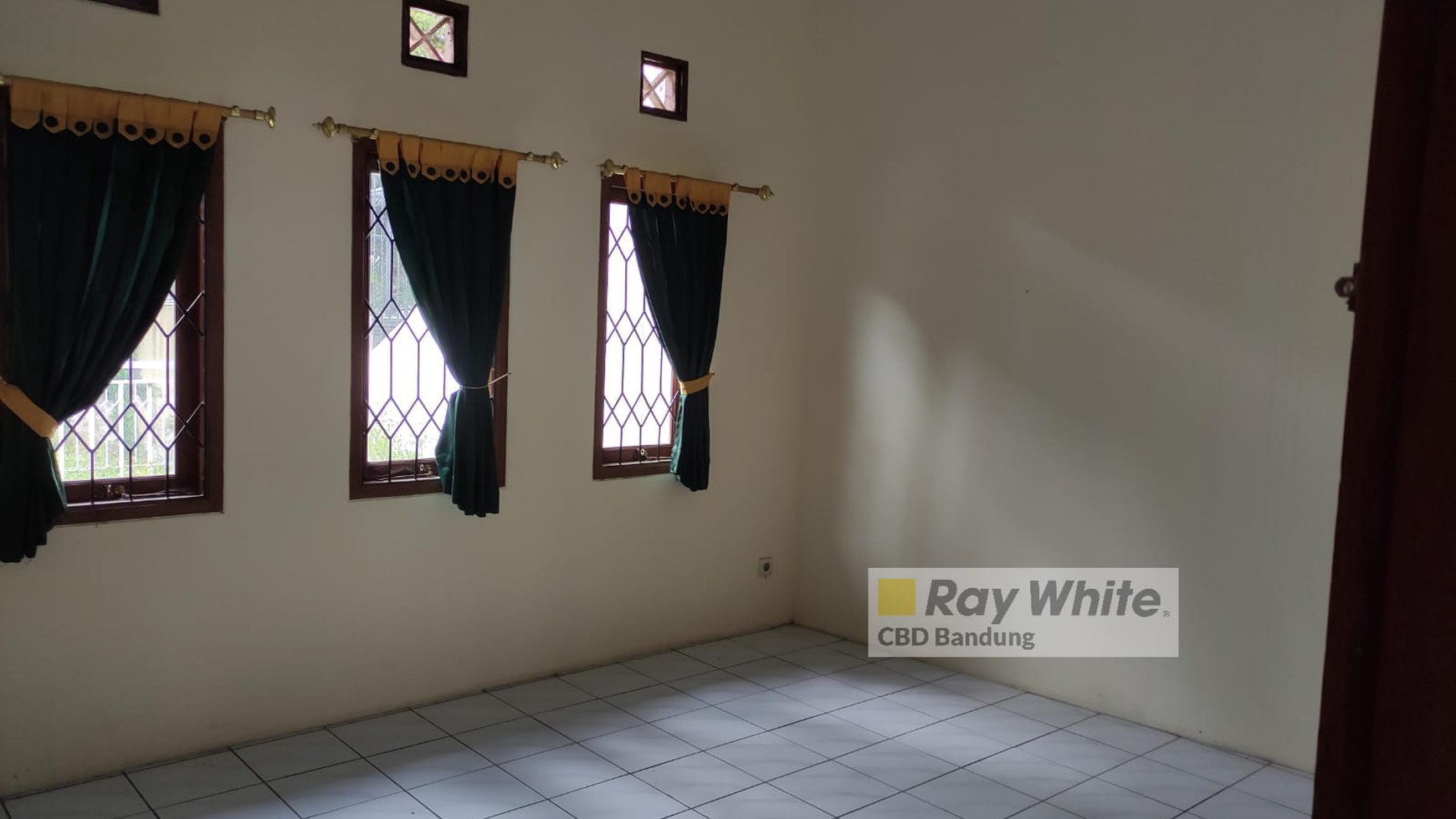 REPOSISI HARGA!!!! Rumah 1 Lantai di Nusasari - Citeureup Cimahi 