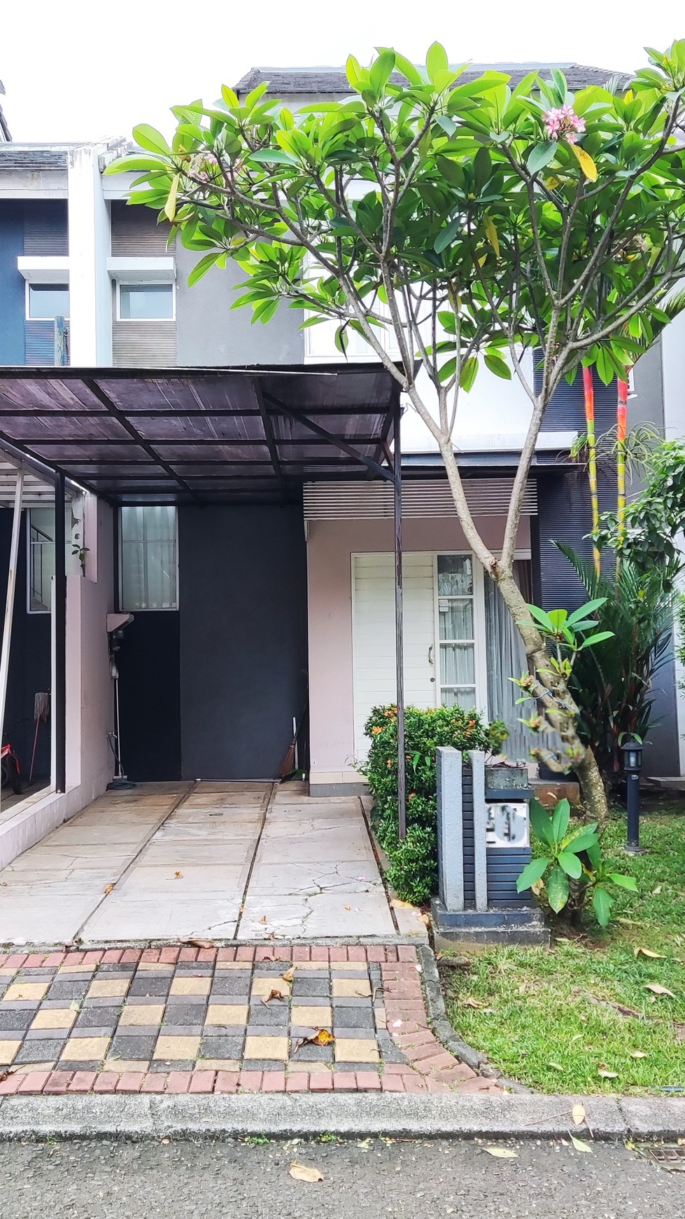 Termurah. Rumah Bagus Delatinos Patagonia, BSD