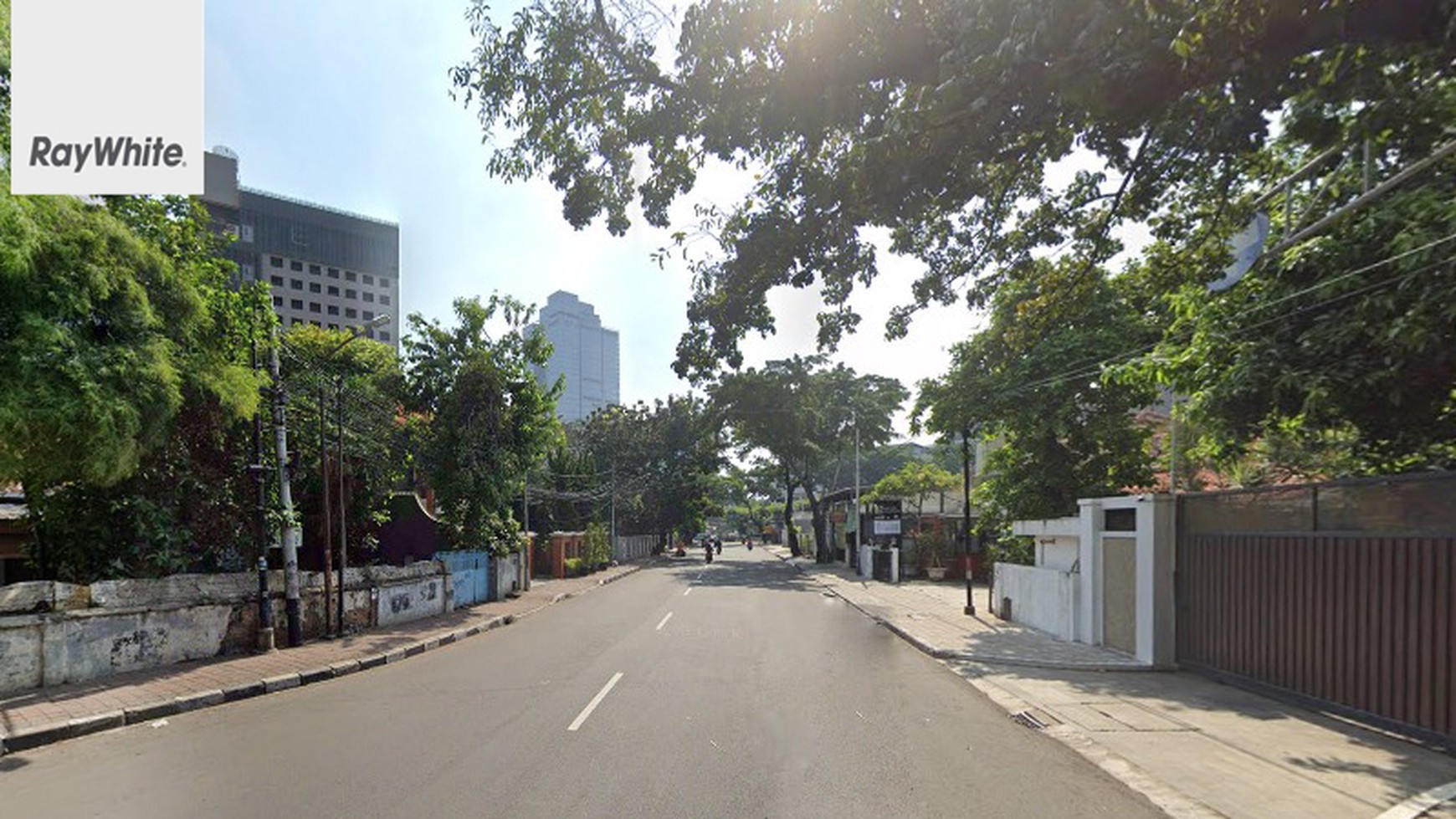 FOR SALE Tanah / Rumahtua Murah Hook Hos Cokroaminoto Menteng jakarta Pusat