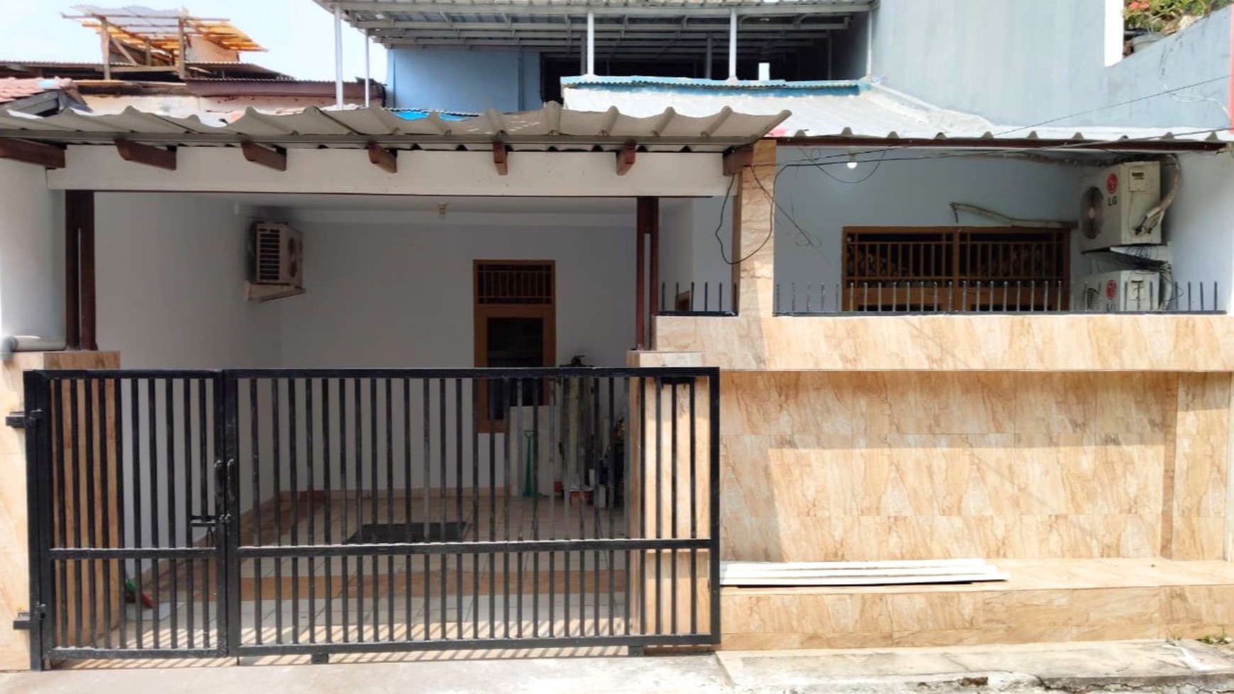 Rumah Siap Huni 3 Kamar Tidur Kota Harapan Indah Bekasi