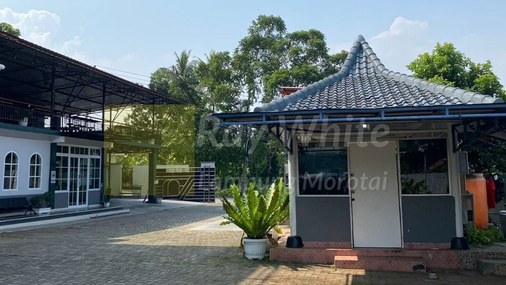 Dijual Rumah dan Tempat Usaha vr