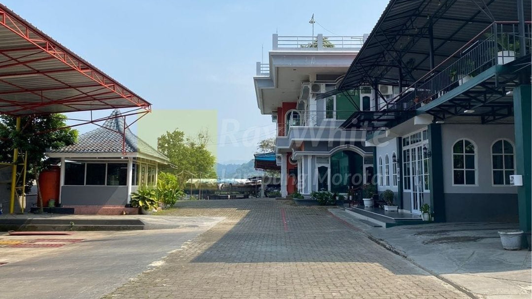 Dijual Rumah dan Tempat Usaha vr