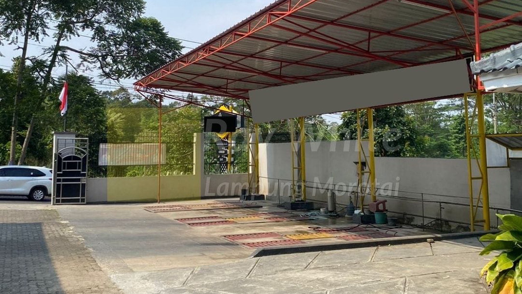 Dijual Rumah dan Tempat Usaha vr