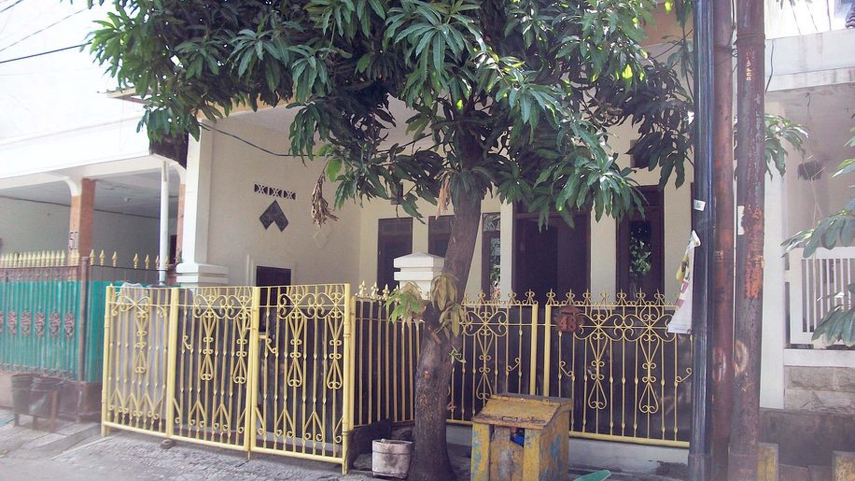 Rumah di Bendul Merisi Selatan Surabaya Selatan, 2 Lantai, 4 K.Tidur, Siap Huni