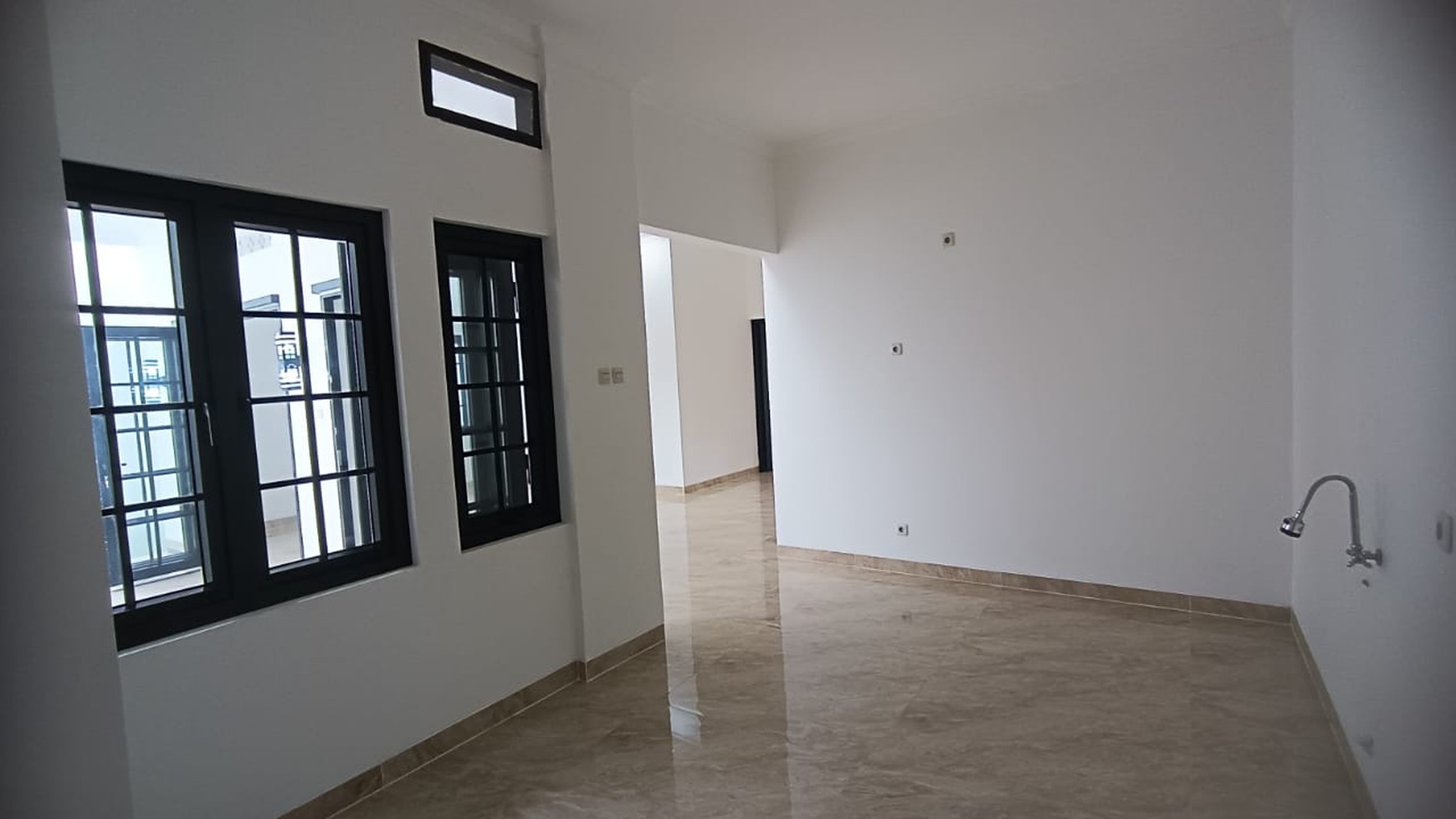 Rumah baru full renovasi di Griya Loka