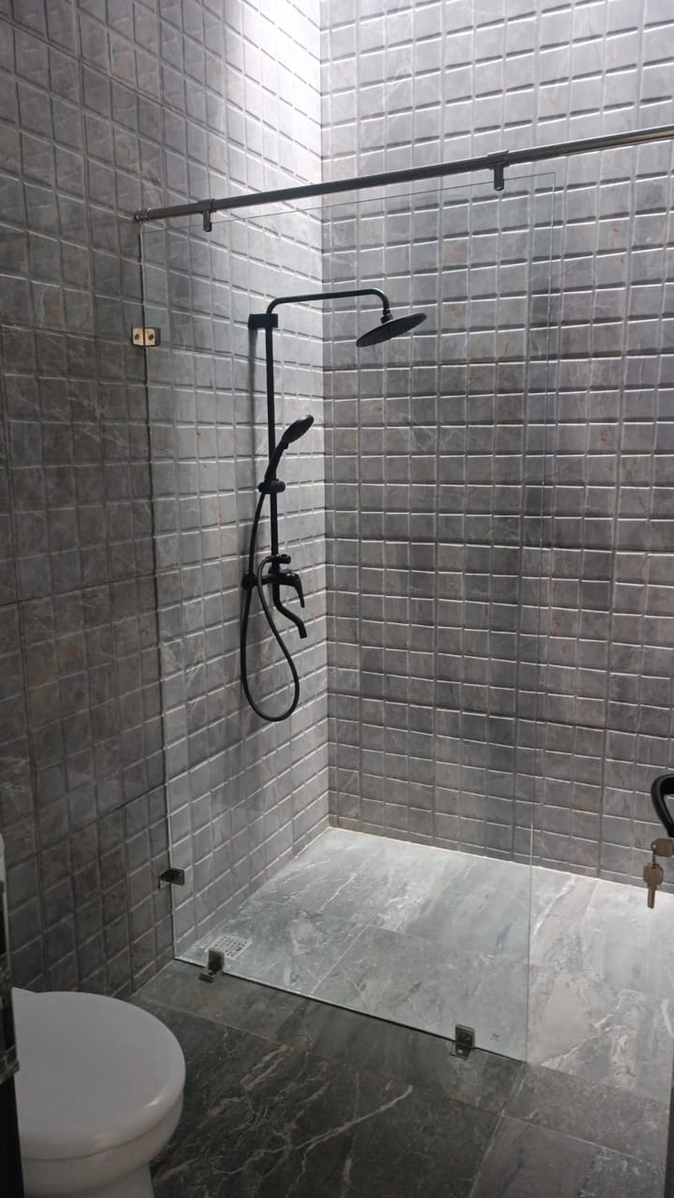 Rumah baru full renovasi di Griya Loka