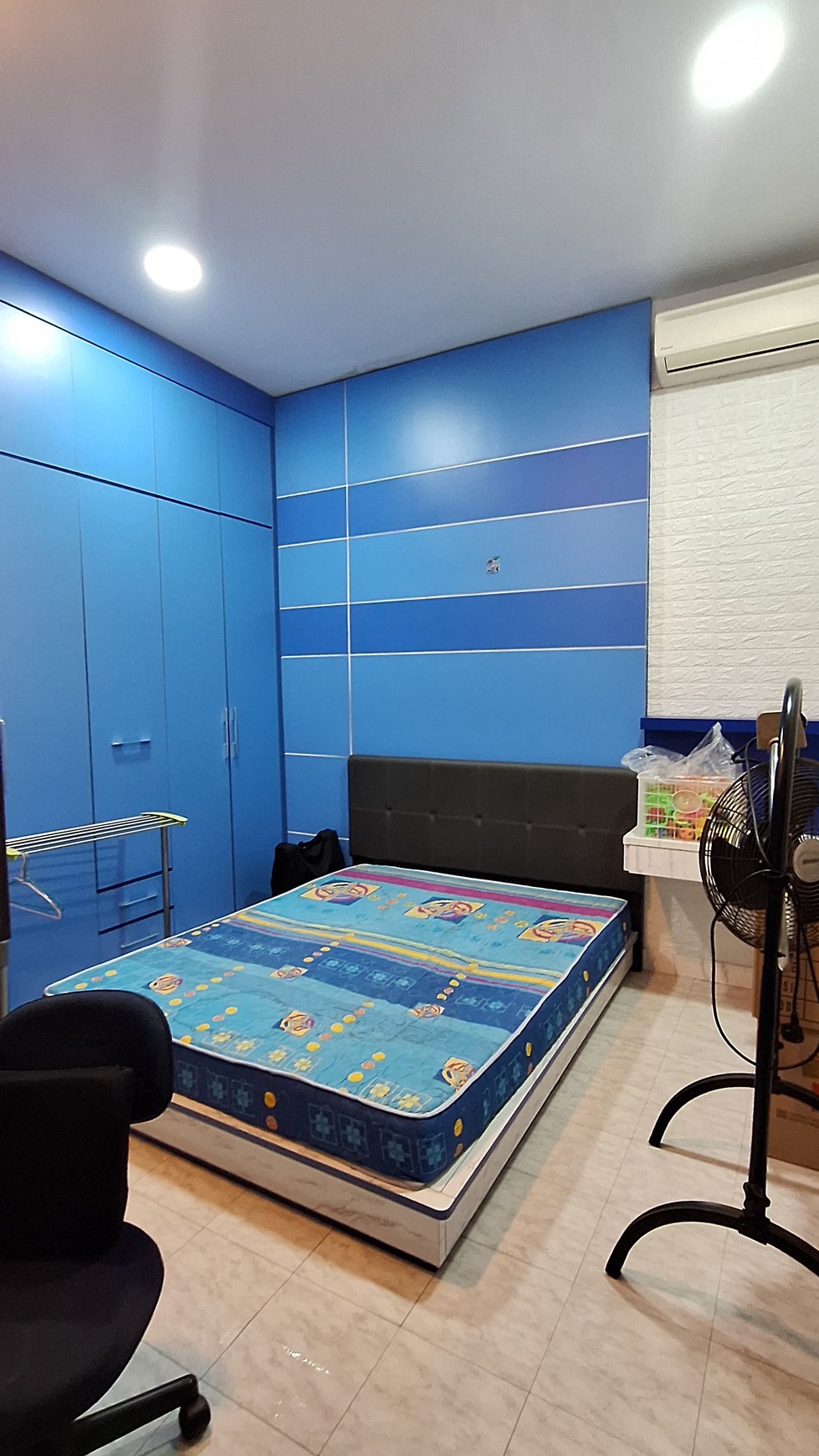 Dijual rumah full furnished di jelambar selatan