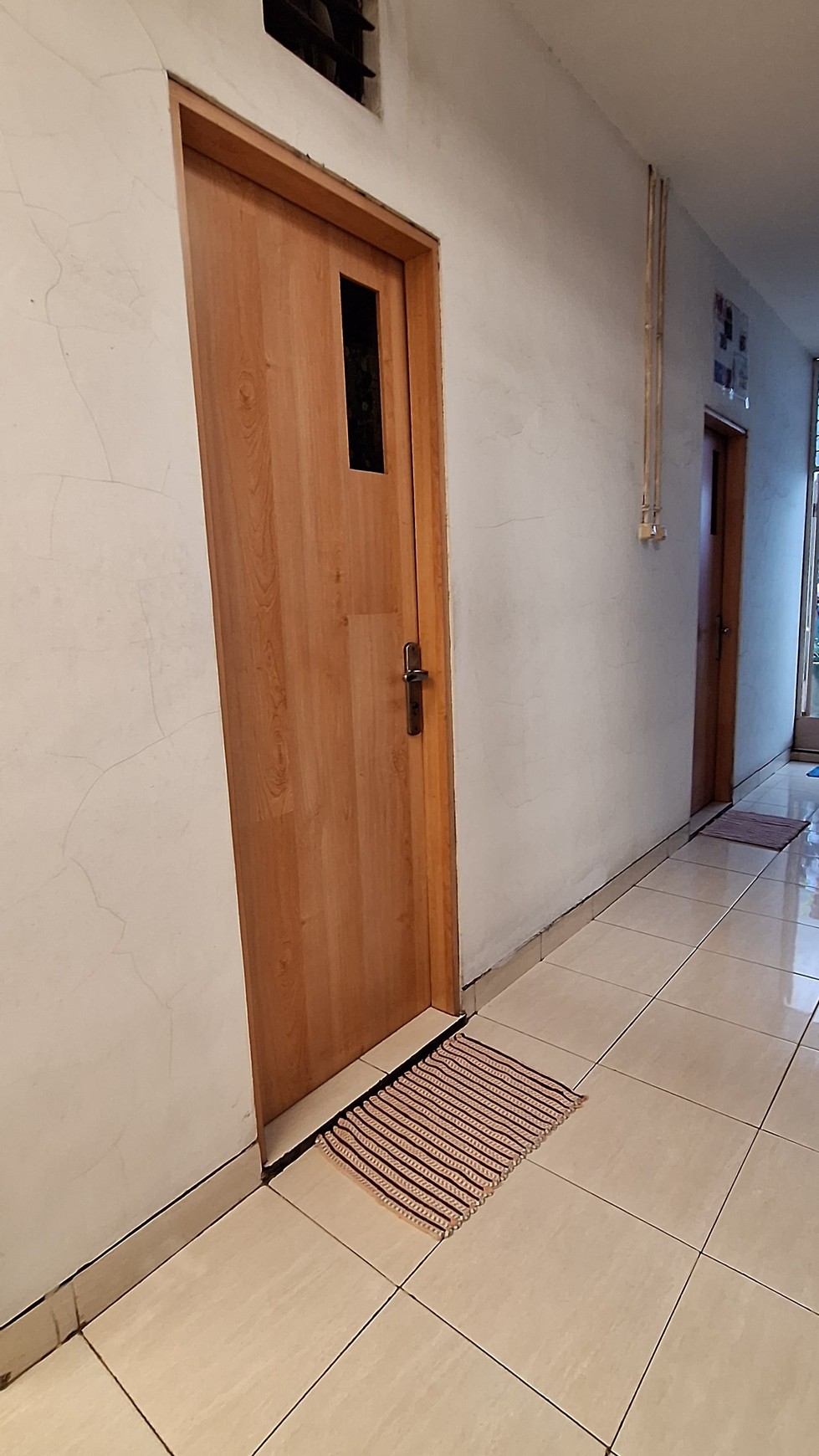 Dijual rumah full furnished di jelambar selatan