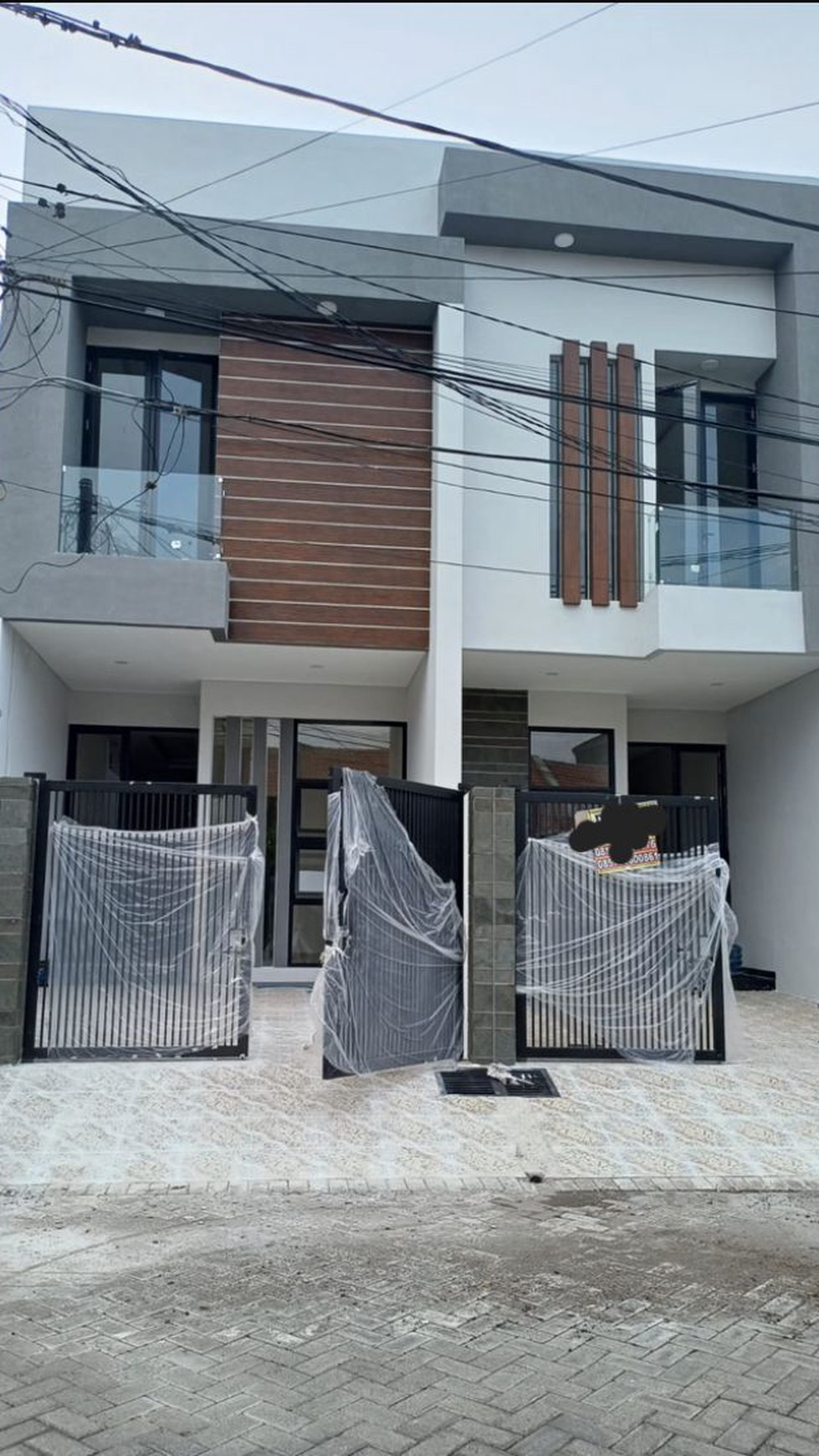 Dijual Rumah Baru Wisma Mukti - Klampis Semolo Barat - Surabaya Timur - New Modern2 Lantai Siap Huni 