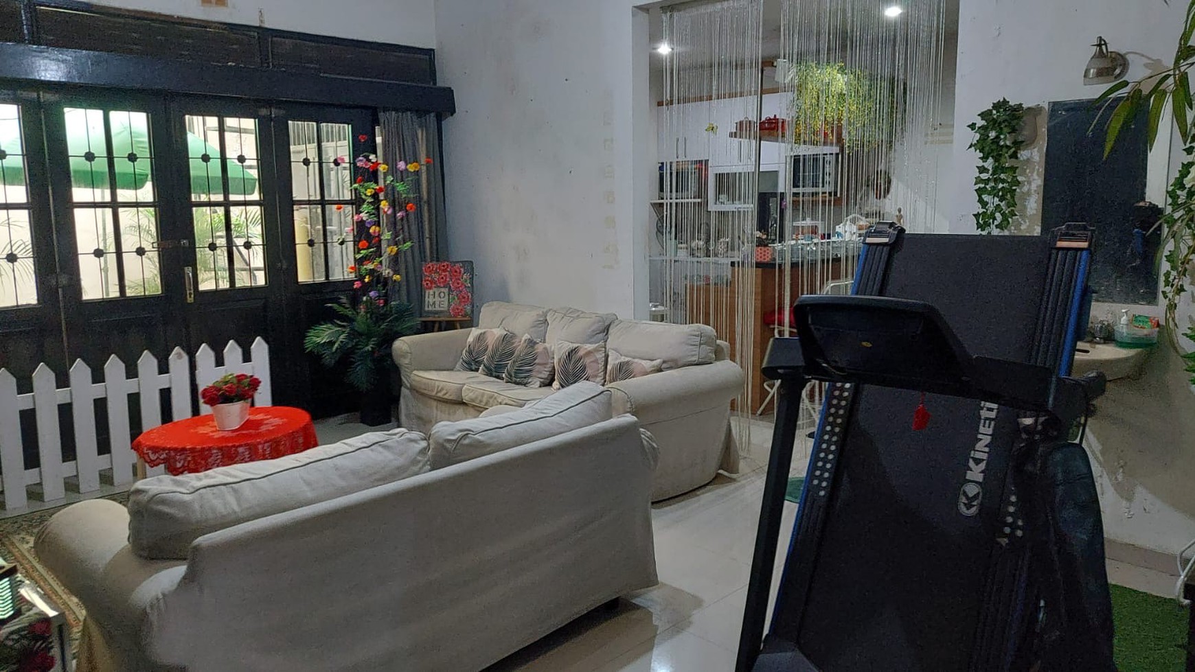 Rumah Luas 2 Lantai di Sektor 9 Bintaro