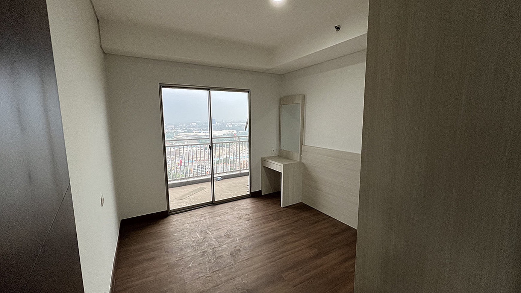 Dijual Cepat Apartement Spring Wood 2BR di Jalan Raya Serpong