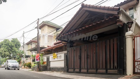 DIJUAL Rumah 2 Lantai di Tebet Barat - Jakarta Selatan