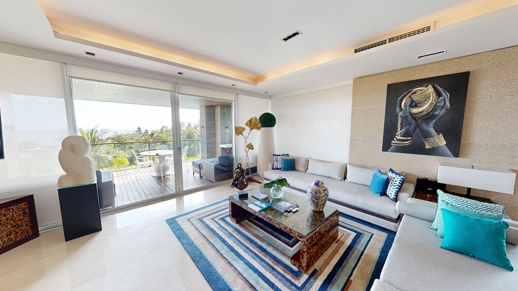 Leasehold - Luxurious Oceanfront Penthouse in Canggu with Private Rooftop Pool