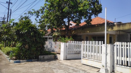 DIJUAL RUMAH di jl Teluk Bayur Perak Surabaya 