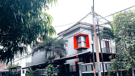 Rumah Bagus Semi Furnished di Palem Raya Bandung